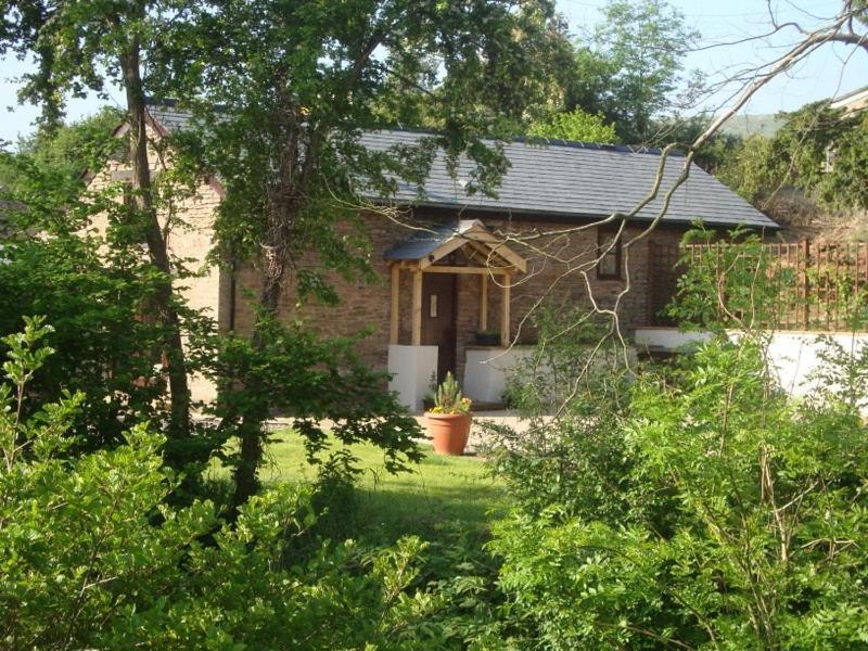 River Cottage@Cwm Mill - Riverside Family Holidays In The Black Mountains Hereford Exterior foto